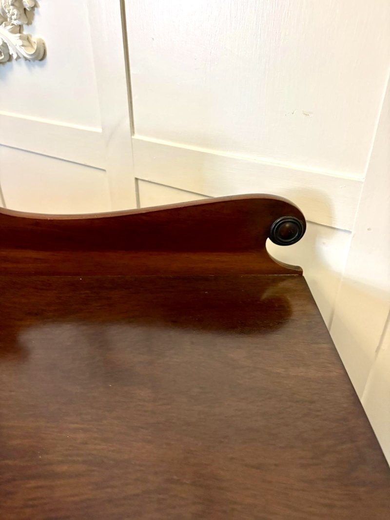 Fine Quality Antique Regency Mahogany Serving / Side Table